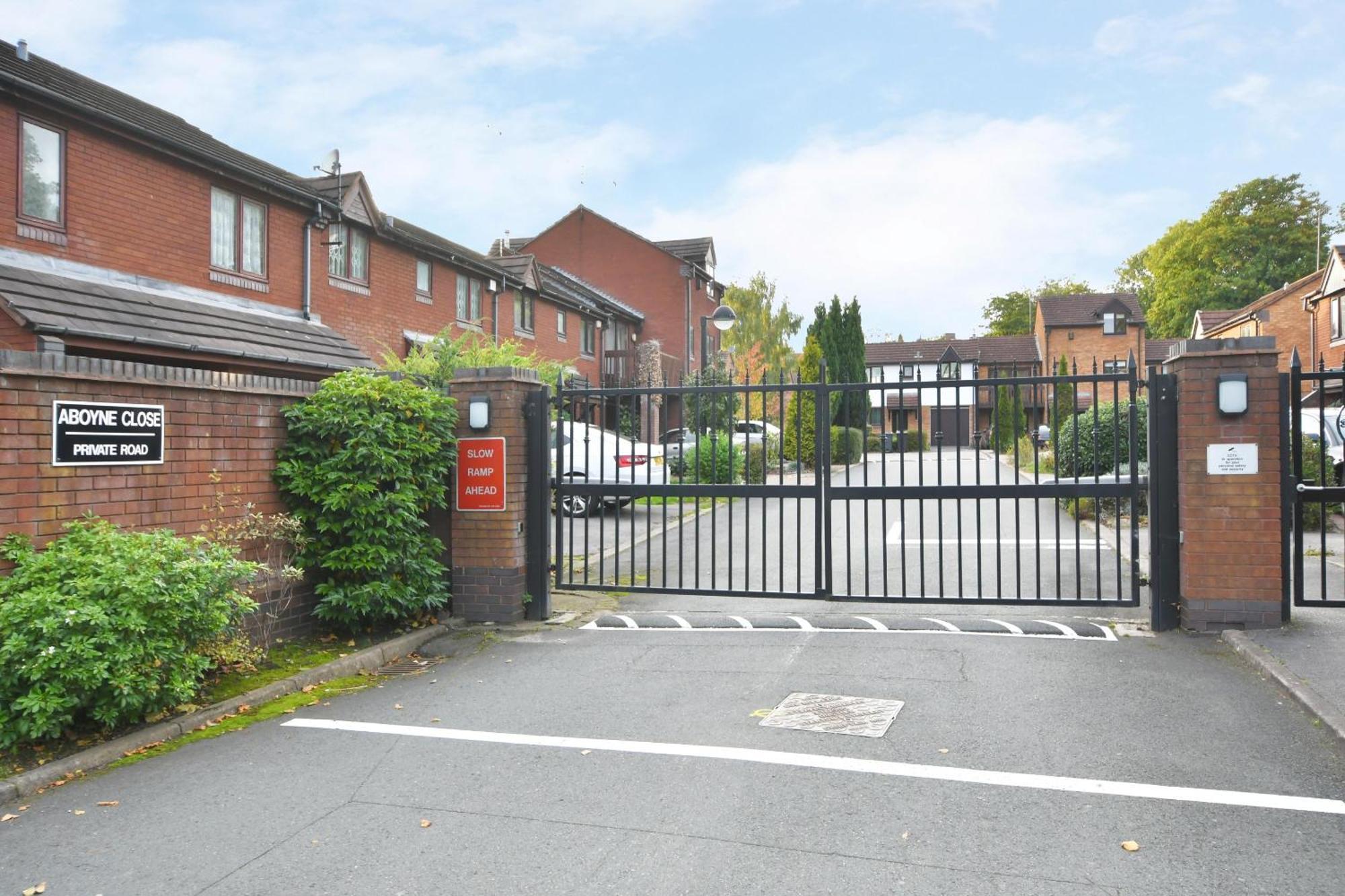 Townhouse @ Aboyne Close Μπέρμιγχαμ Εξωτερικό φωτογραφία